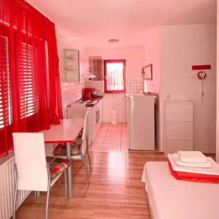 Peaceful With Style - One Bedroom Trogir