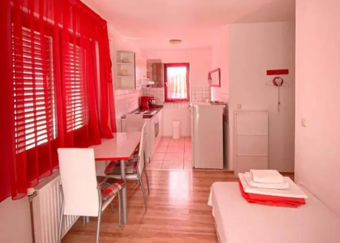 Peaceful With Style - One Bedroom Trogir