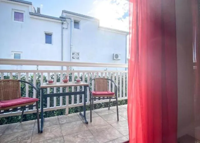 Peaceful With Style - One Bedroom Apartament Trogir